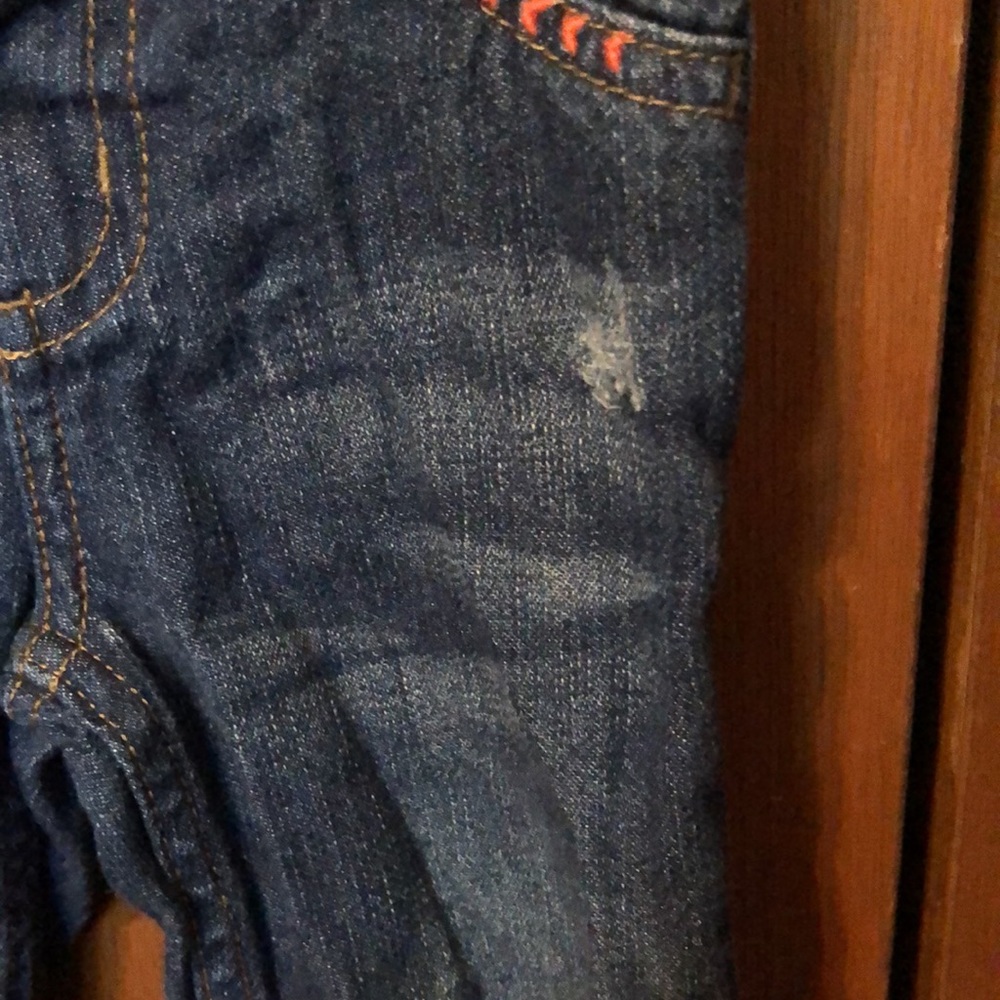 PRE-OWNED GIRLS JEAN PANTS SIZE 24 MONTHS. IN EXCELLENT CONDITION. - Picture 3 of 4